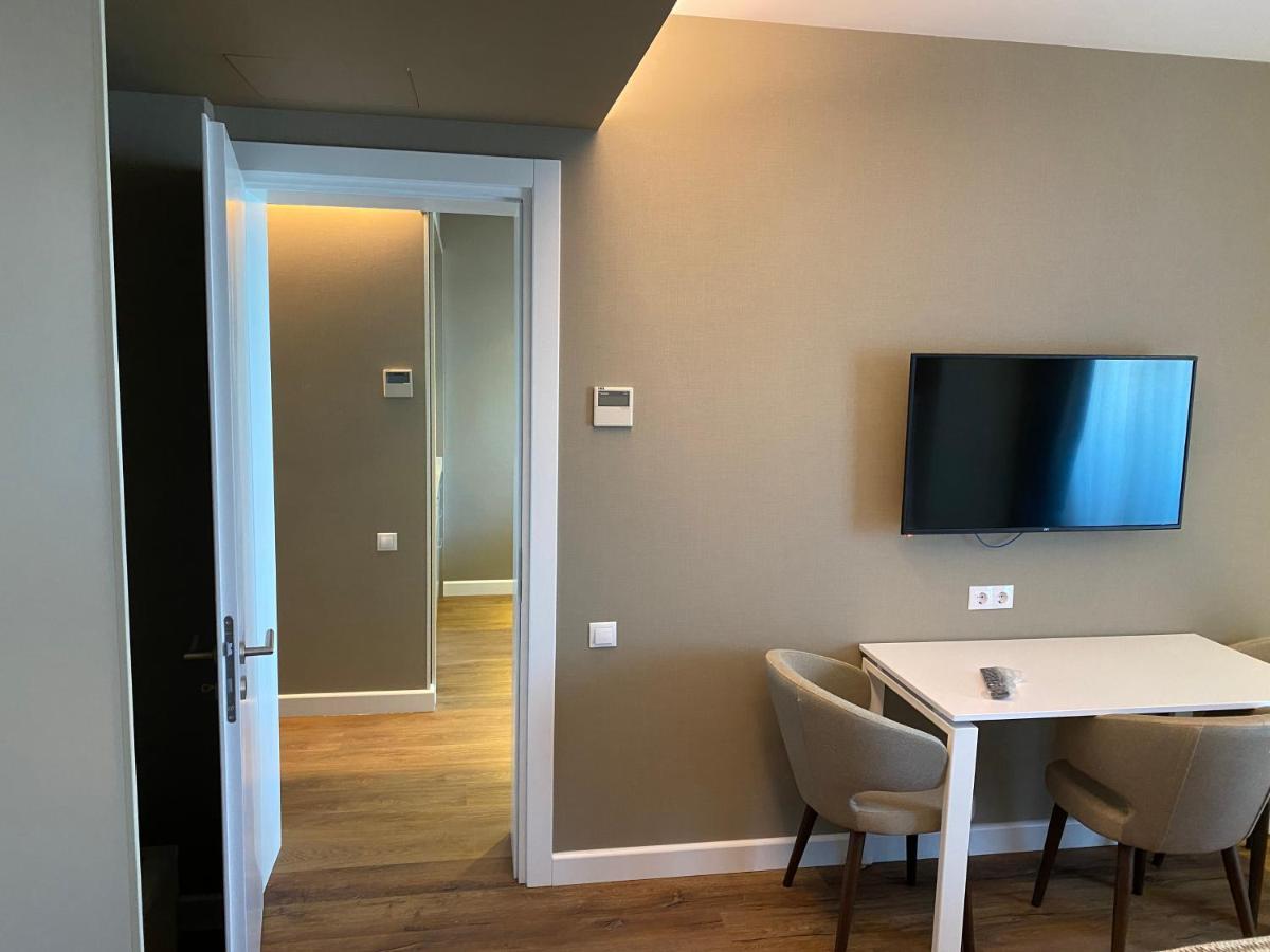 Gq Apartments On First Line Batumi Bagian luar foto