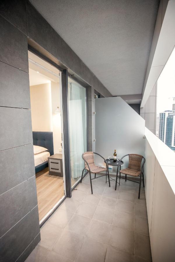 Gq Apartments On First Line Batumi Bagian luar foto